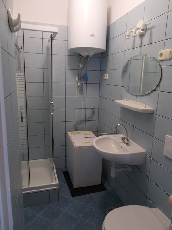 Liliom Apartments Balatonfuered Pokój zdjęcie